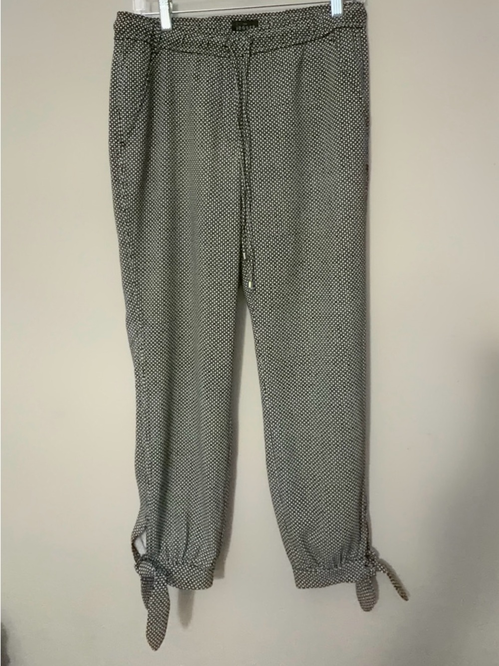 White House Black Market Black & White Polka Dot Tie-Hem Joggers - Picture 2 of 9